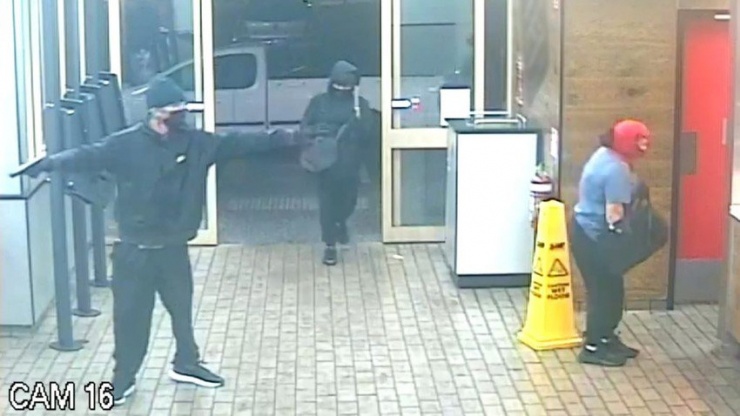 Một vụ cướp doanh nghiệp vào đầu tháng 1-2023 tại bang Queenland (Úc). Ảnh: CẢNH SÁT QUEENLAND (ÚC)