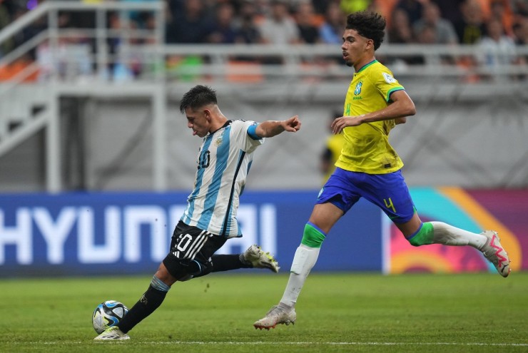 Echeverri mở tỉ số cho U17 Argentina