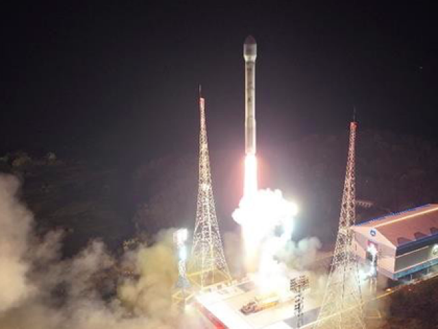 Video cho thấy điều bất thường khi Triều Tiên phóng vệ tinh lên quỹ đạo
