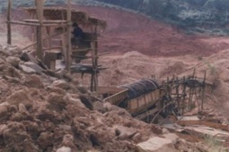 Thị trường - Tiêu dùng - Khối hồng ngọc hơn 2kg, "khủng" nhất Việt Nam được tìm thấy ở đâu?