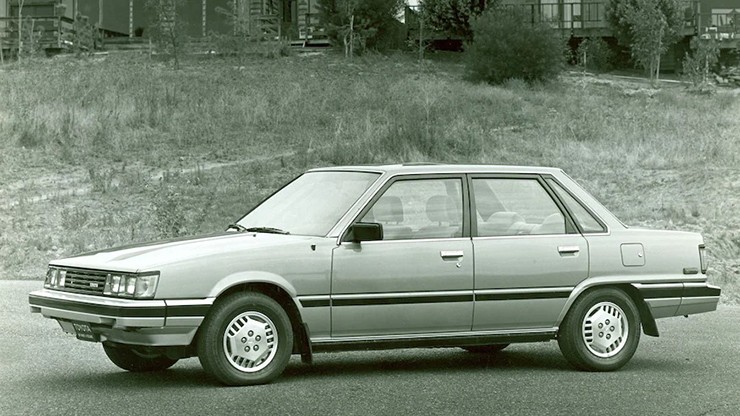 Toyota Camry thế hệ đầu tiên (1983 - 1986)