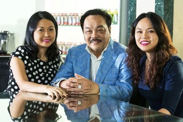 Ông Trần Quý Thanh và hai con gái