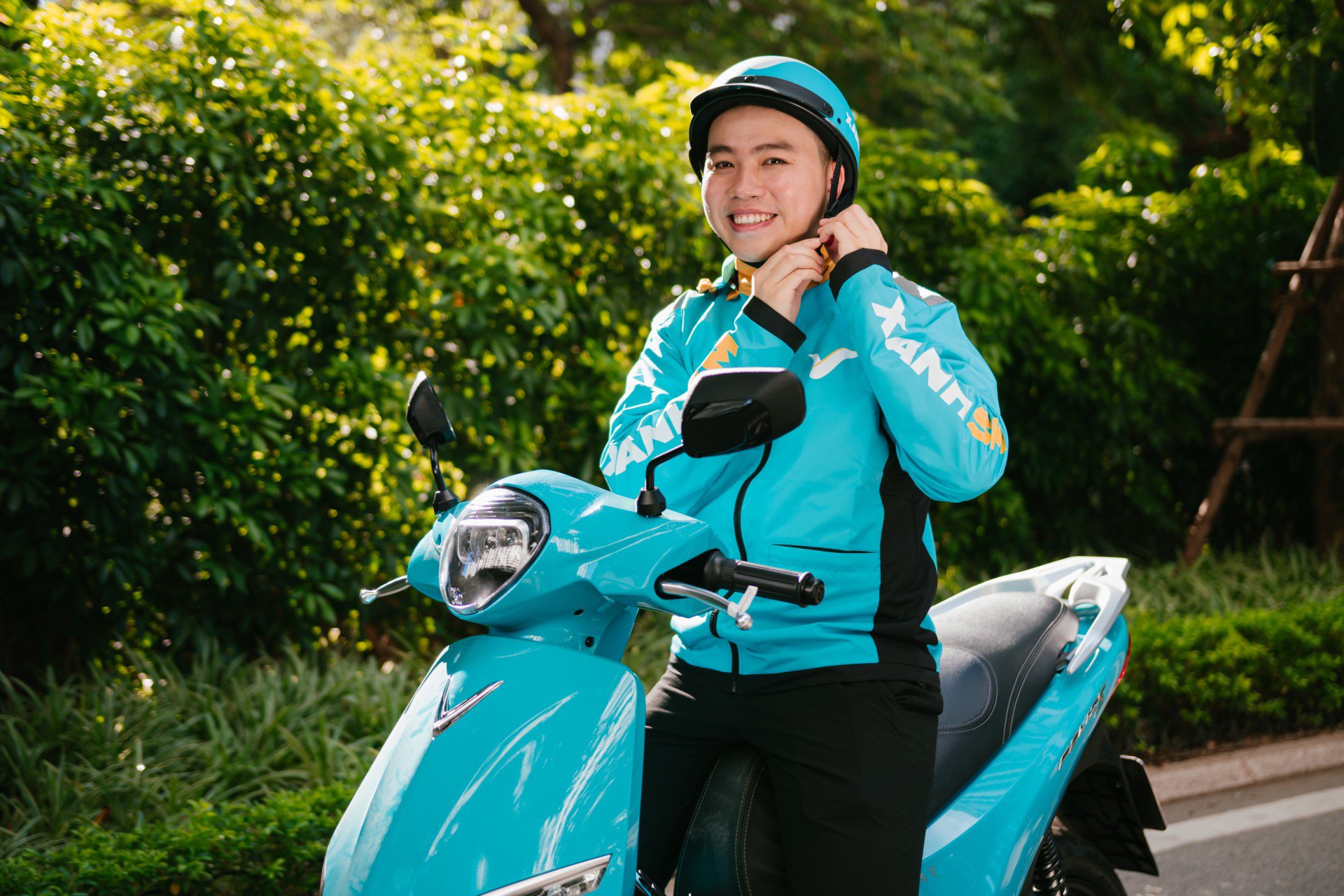 Bớt nỗi lo bấp bênh với 5 nguồn thu nhập “lợi đơn, lợi kép” cho tài xế Xanh SM Bike