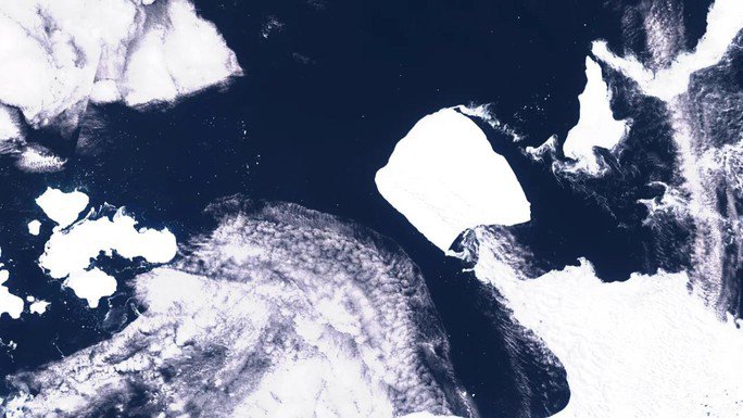 Hình ảnh tảng băng A23a khổng lồ di chuyển ở biển Nam Cực. Ảnh: Reuters