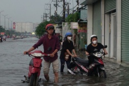 Tin tức trong ngày - TPHCM đón mưa lớn và đỉnh triều cường cao nhất năm, cảnh báo ngập nặng nhiều khu vực