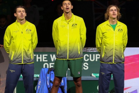 Nóng Davis Cup: Số 12 thế giới phô diễn đẳng cấp, ĐT Australia lấy vé chung kết