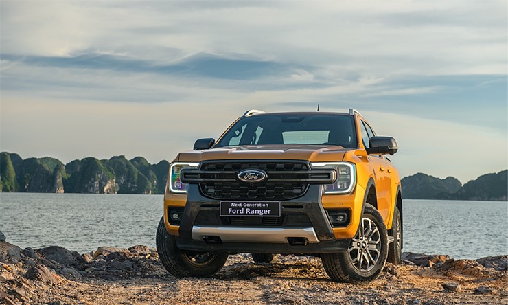 Giá xe Ford Ranger lăn bánh tháng 11/2023, giảm 50% phí trước bạ - 2