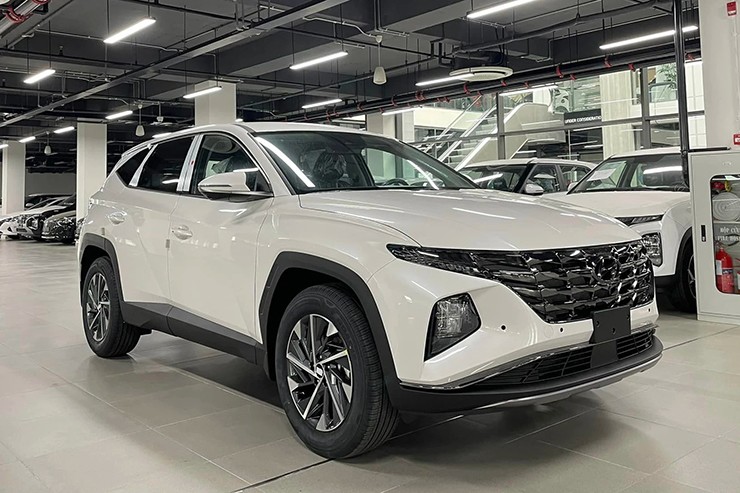 Những mẫu xe gầm cao cỡ C đang được giảm giá cả trăm triệu đồng - 3