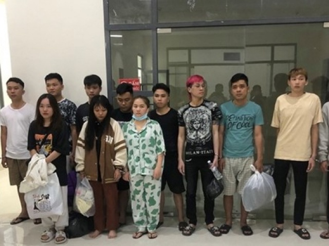 Pháp luật - Trần tình của các nạn nhân mất tiền tỷ vì "sập bẫy" đầu tư tài chính và chứng khoán