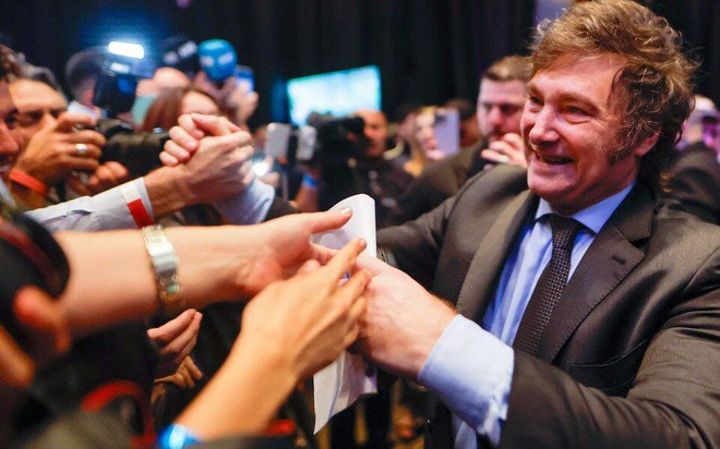 Nhà kinh tế học Javier Milei trở thành tân Tổng thống của Argentina