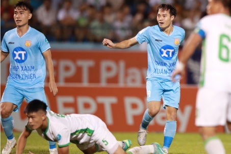 Video bóng đá Bình Phước - Nam Định: Sụp đổ sau 38 phút, dấu ấn Văn Toàn (Cúp quốc gia)