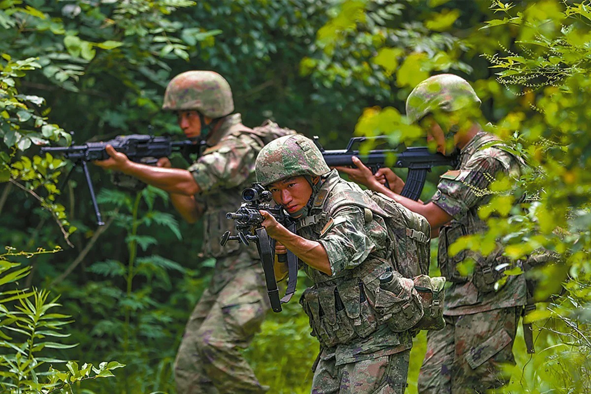 Quân đội Trung Quốc hoạt động ở biên giới với Myanmar (ảnh: SCMP)