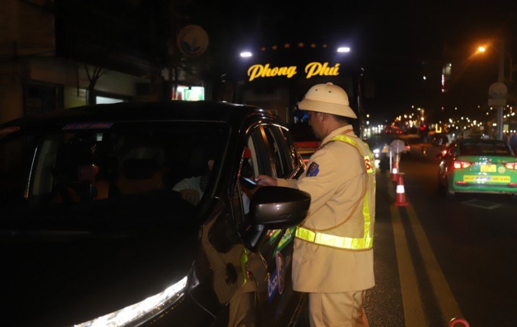 Trong 47 trường hợp sử dụng ma túy khi lái xe có 11 tài xế xe tải, 18 tài xế ô tô, 2 tài xế container, 15 người chạy xe máy và 1 trường hợp dắt xe đi bộ.