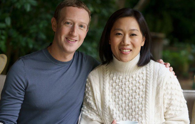 Vợ tỉ phú Mark Zuckerberg tốt nghiệp Đại học Harvard với bằng cử nhân ngành Sinh học.