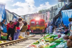 Du lịch - Những chuyến tàu độc lạ nhất hành tinh