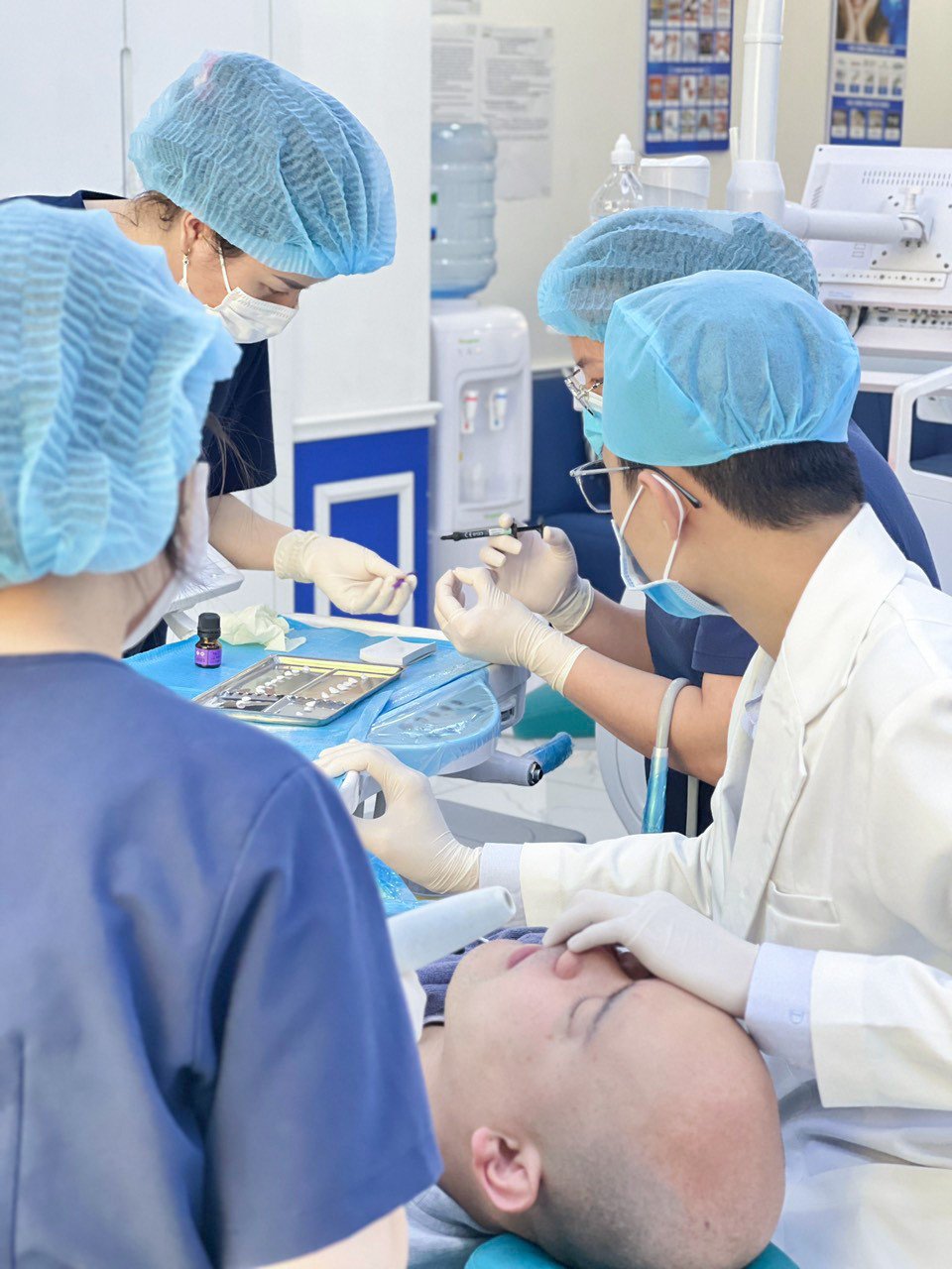 Nha khoa Quốc tế Viva Dental – hệ thống chuỗi nha khoa tiêu chuẩn Mỹ tại Việt Nam - 1