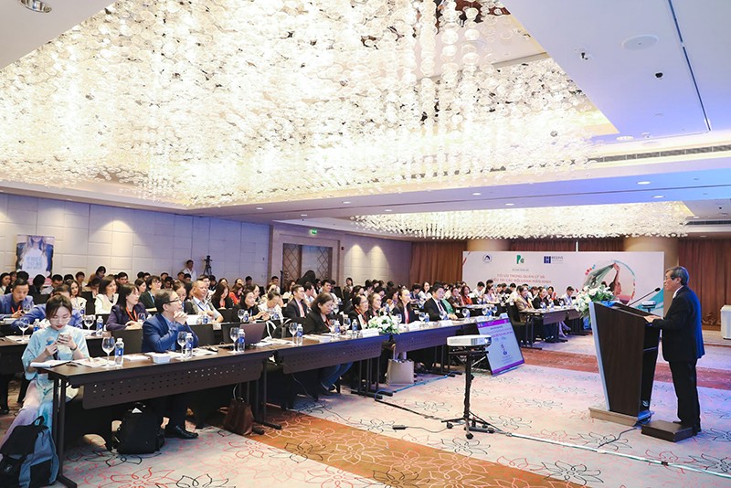 Các chuyên gia, bác sĩ có mặt tại hội nghị phụ sản miền Trung Tây Nguyên mở rộng lần thứ X