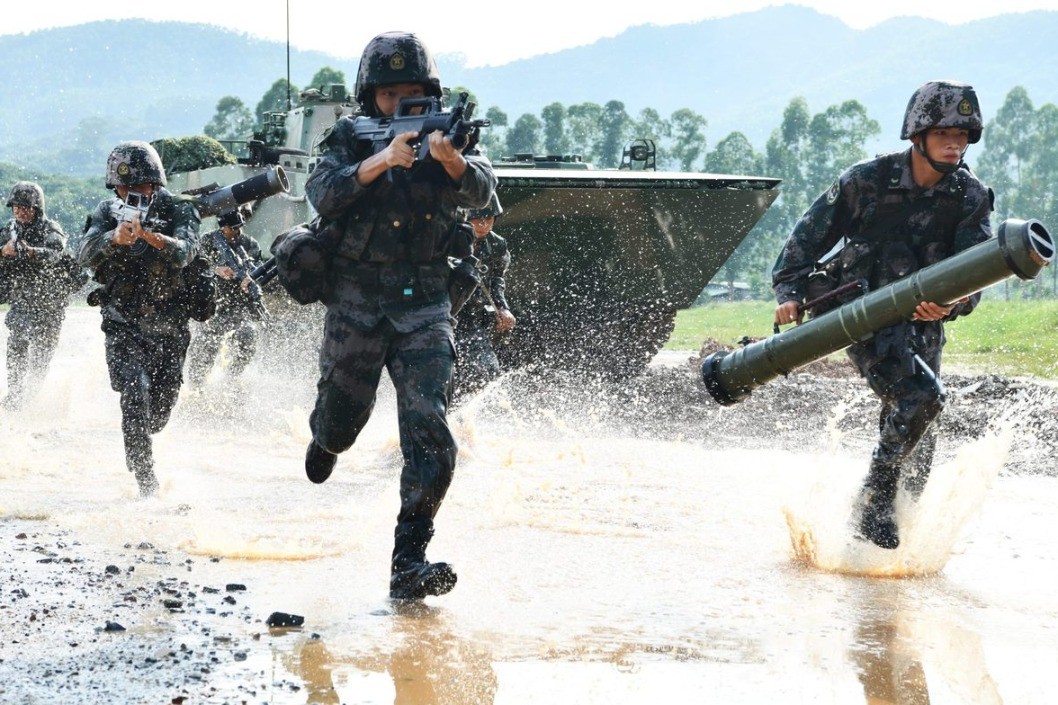 Binh sĩ Trung Quốc trong một cuộc tập trận. Ảnh: China Daily