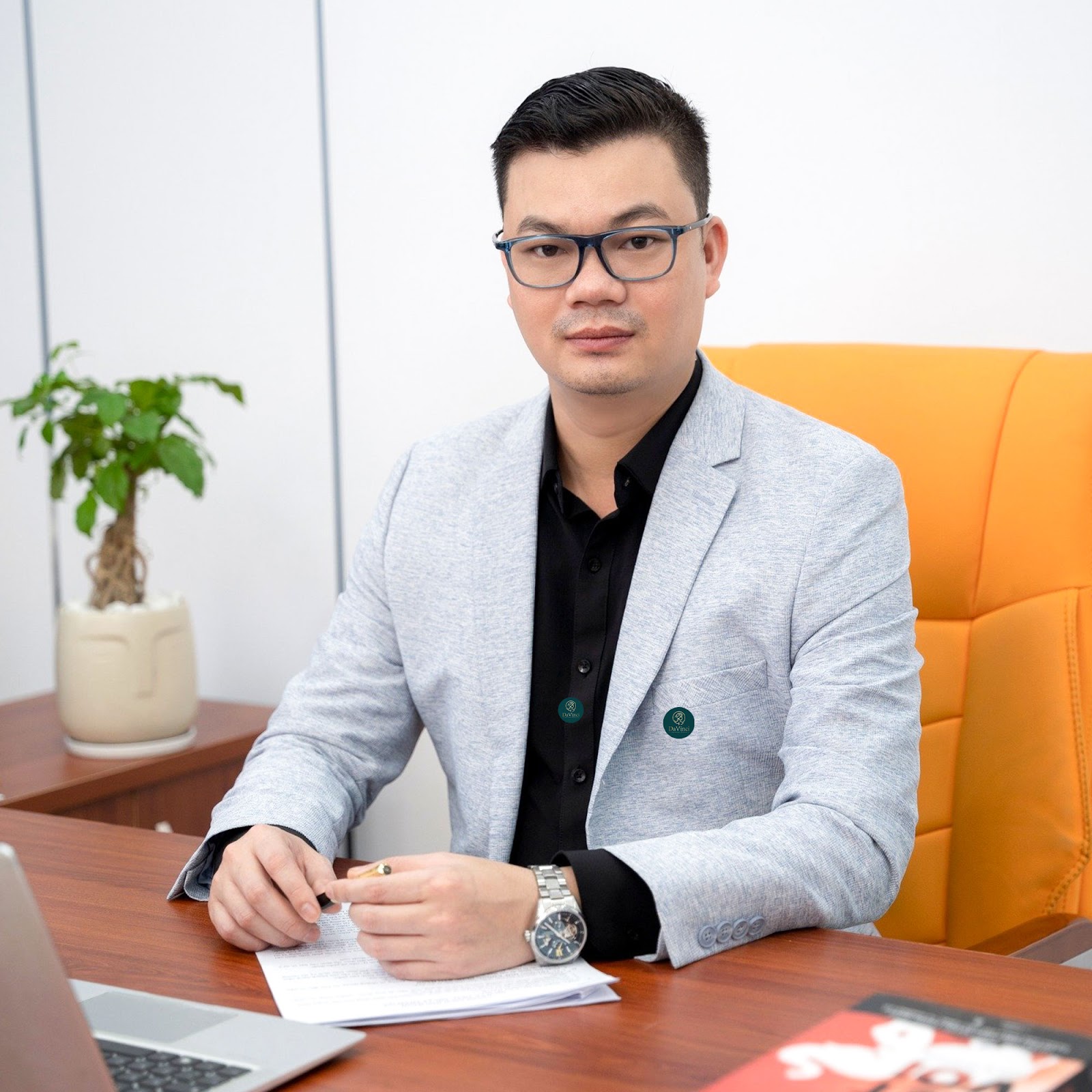 &nbsp;&nbsp;&nbsp;&nbsp;&nbsp;&nbsp;&nbsp;&nbsp;&nbsp;&nbsp;&nbsp;Ths.BSNT Trần Sinh Lục - bác sĩ có uy tín cao trên thị trường thẩm mỹ.