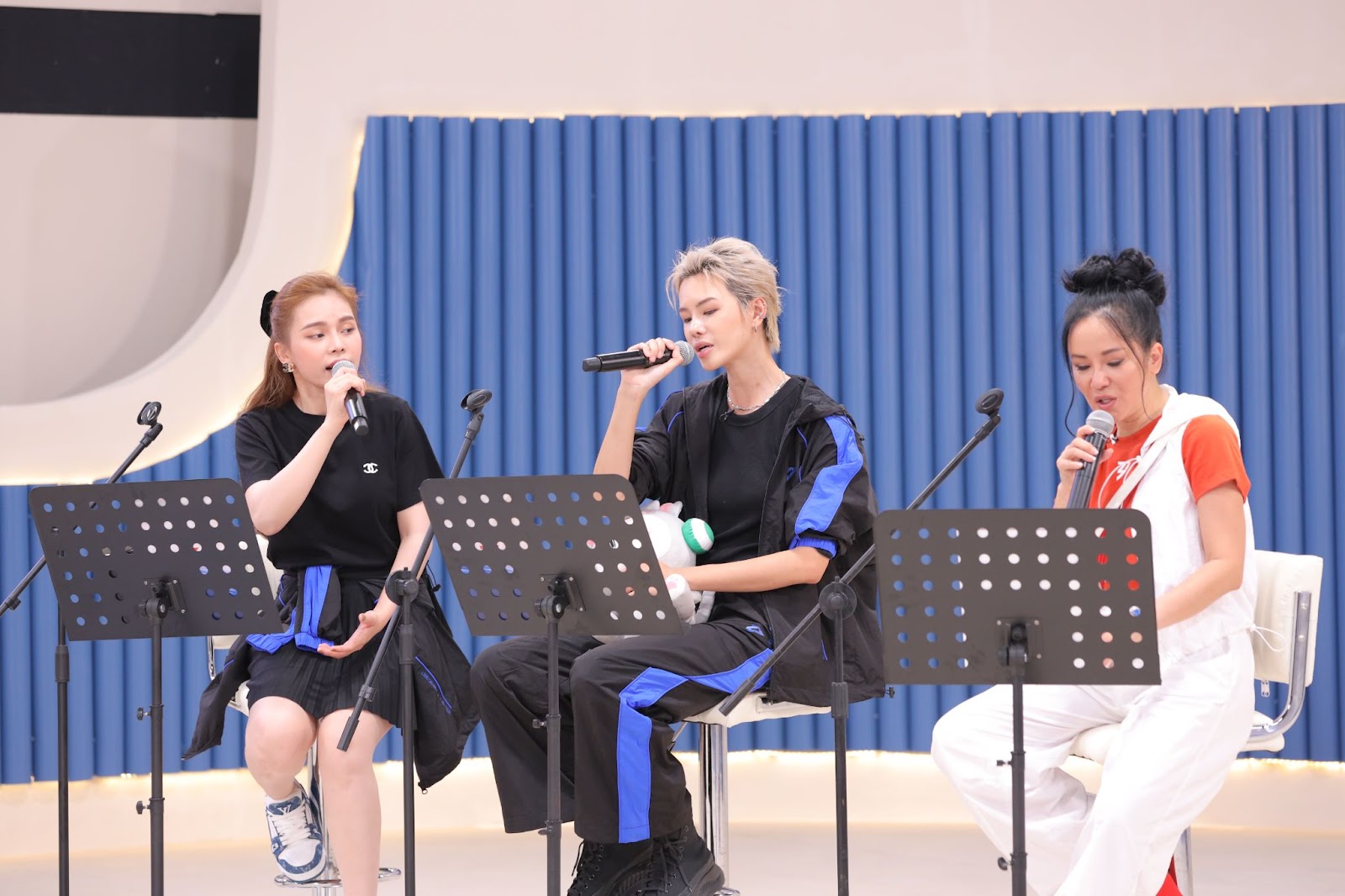 “Chị Đẹp Đạp Gió Rẽ Sóng": Giấc mơ thanh xuân dang dở và hành trình “tỏa sáng" của các Chị Đẹp - 4