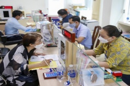 Tin tức trong ngày - Chủ tịch TP HCM: Nghiêm cấm yêu cầu người dân cung cấp giấy tờ đã số hóa