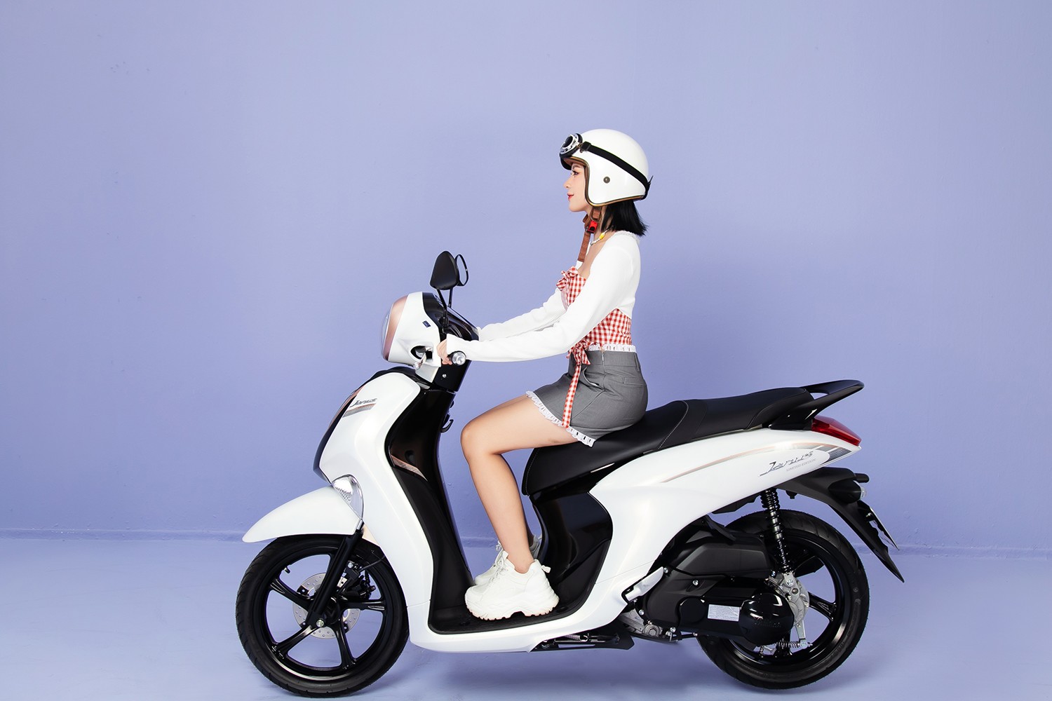 Ngọc Huyền chọn Yamaha Janus di chuyển hàng ngày