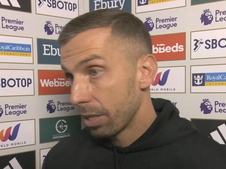 HLV O'Neil của Wolves bất bình về VAR