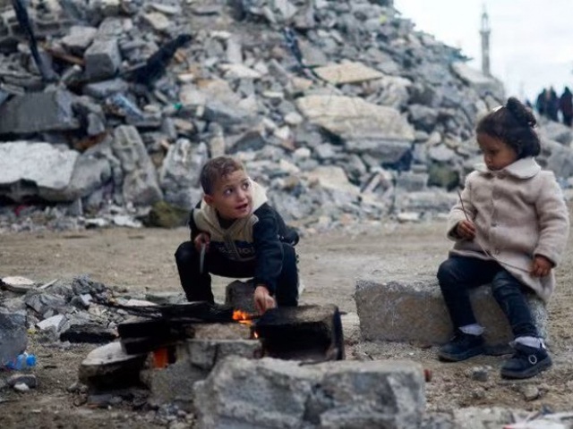 Thế giới - WHO cảnh báo mối nguy có thể giết nhiều người ở Gaza hơn cả bom đạn