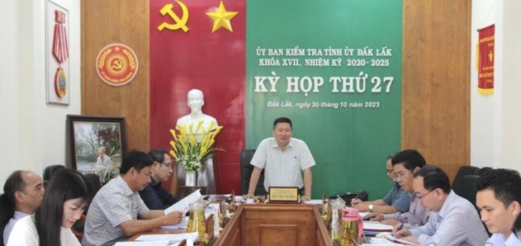 Toàn cảnh kỳ họp thứ 27 của UBKT Tỉnh ủy Đắk Lắk. Ảnh: AX