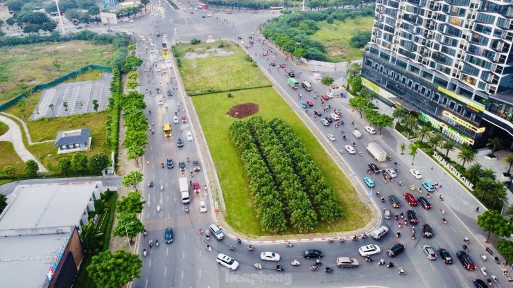Nút giao không đèn đỏ đầu tiên ở Thủ đô hoạt động ra sao sau 1 năm thí điểm? - 3