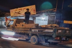 Tin tức trong ngày - Gỗ lậu trên đất trưởng phòng nội vụ ở Quảng Nam: Kiểm lâm huyện… bất ngờ