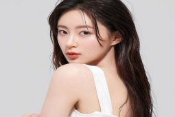 Làm đẹp - Cách làm xịt tóc nha đam giúp mái tóc bóng mềm