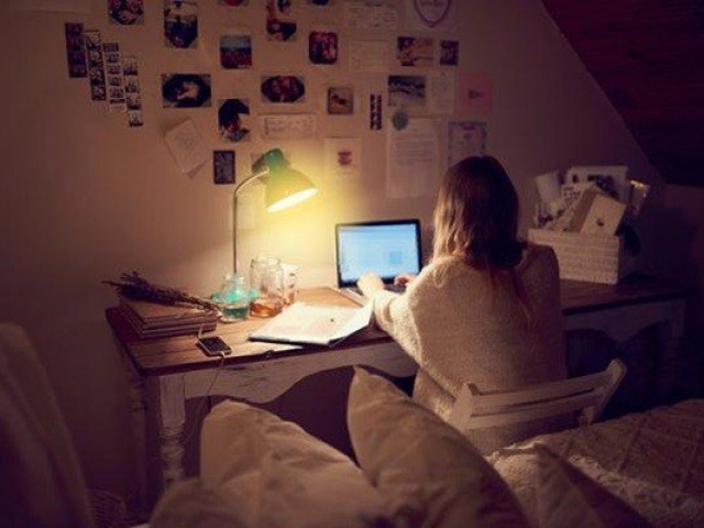 Bạn trẻ - Cuộc sống - Hẹn hò bạn trai kém 9 tuổi, cô gái phát hiện điều ghê rợn