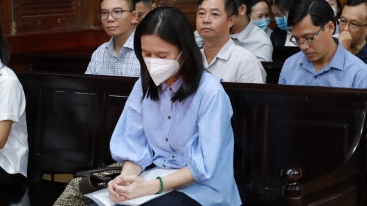 Bị cáo Nguyễn Trần Ngọc Diễm - vợ cựu giám đốc BV TP Thủ Đức. Ảnh: DI LINH