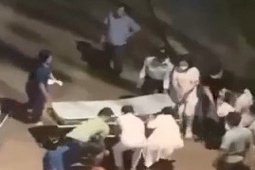 Pháp luật - Bình Phước: Nam thanh niên rơi từ lầu cao tại bệnh viện xuống sân tử vong