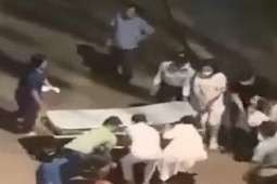 Pháp luật - Bình Phước: Nam thanh niên rơi từ lầu cao tại bệnh viện xuống sân tử vong