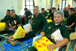 Tin tức trong ngày - Đề xuất 2 mức quà tặng người có công dịp Tết Giáp Thìn 2024