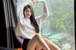 "Búp bê xứ dừa" bật mí cách đánh bay mỡ thừa, giữ đôi chân thon trắng nõn