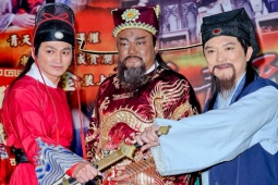 Đời sống Showbiz - "Triển Chiêu" Hà Gia Kính tiết lộ tình trạng đáng lo ngại của "Bao Công" và "Công Tôn Sách"