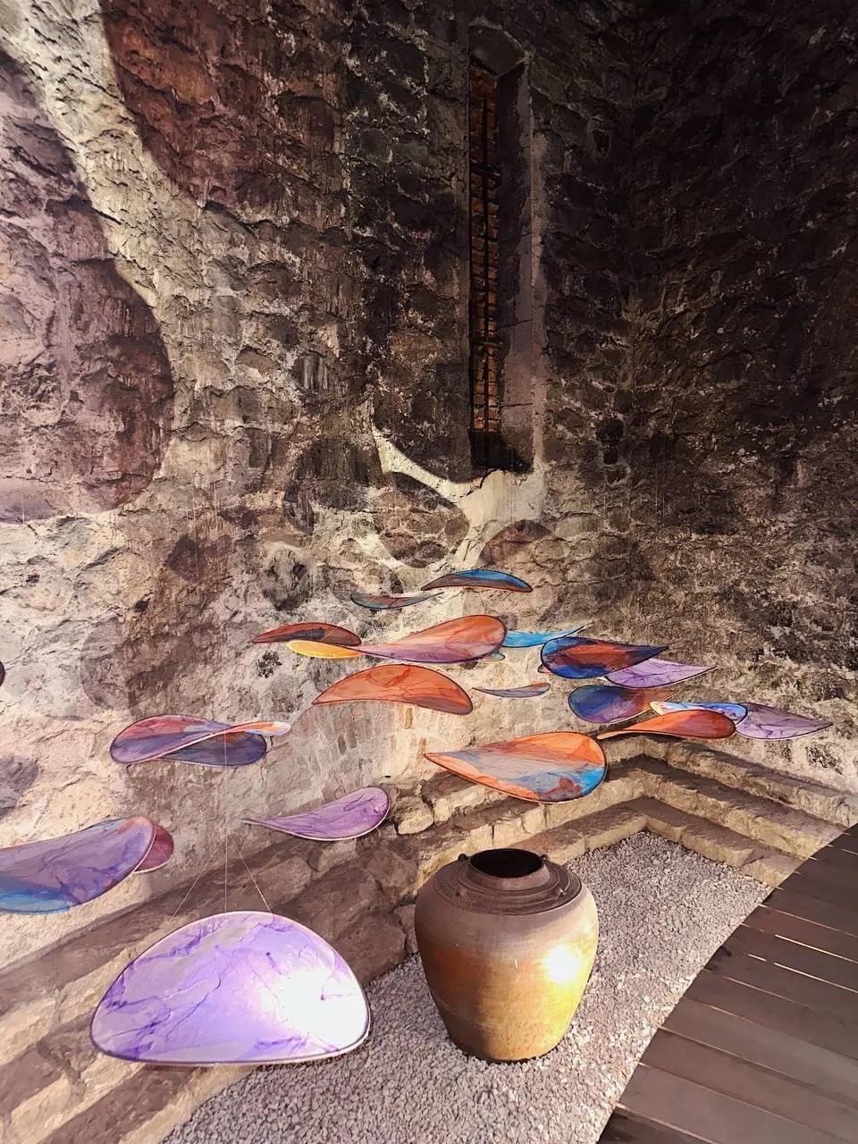 Triển lãm “Sắp đặt nước và di sản tháp nước Hàng Đậu”.