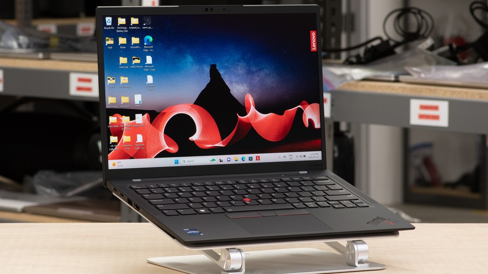 Lenovo X1 Carbon (Gen 11).