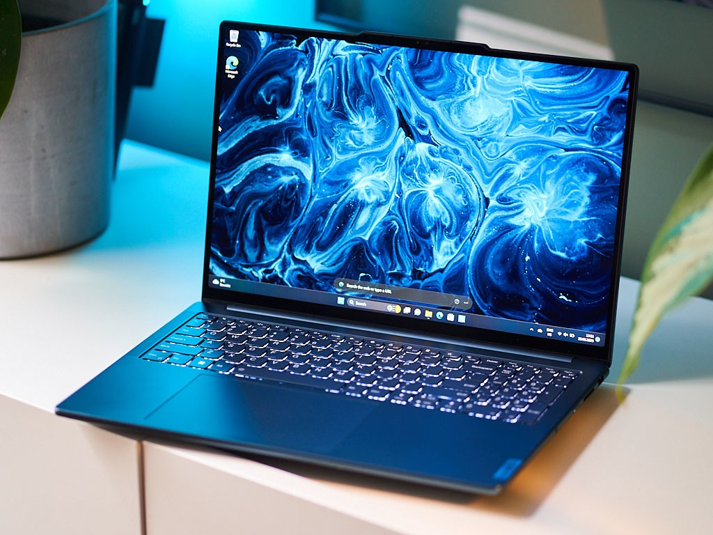 Lenovo Slim Pro 9i (14,5 inch).