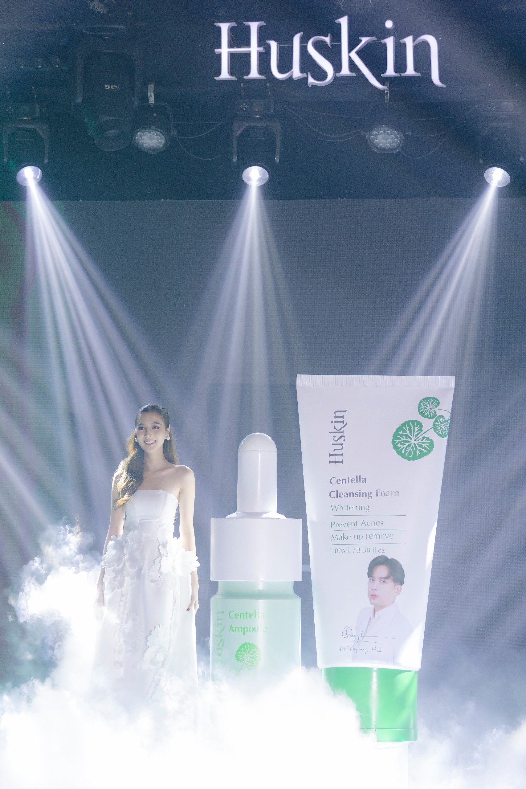 Vợ chồng Hồ Quang Hiếu ra mắt thương hiệu mỹ phẩm Huskin - 4