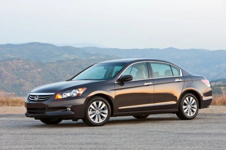 Honda Accord là ô tô cũ tốt và giá thân thiện. Ảnh: Motorbiscuit.
