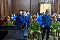 Tin tức trong ngày - Tòa phạt cựu giám đốc BV Thủ Đức Nguyễn Minh Quân 21 năm tù về 2 tội tham ô, rửa tiền