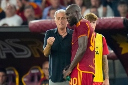 Bóng đá - Lukaku ghi bàn ấn tượng, Newcastle tính đưa trở lại Anh đua top đầu