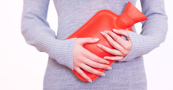Chườm ấm giúp làm dịu những cơn đau bụng kinh