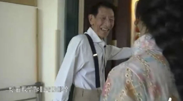 Nhiều người già ở đất nước tỉ dân còn sử dụng internet để hẹn hò.