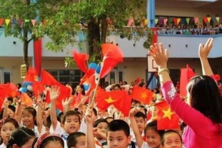 Hà Nội miễn 50% học phí năm học 2023-2024 cho một số nhóm đối tượng