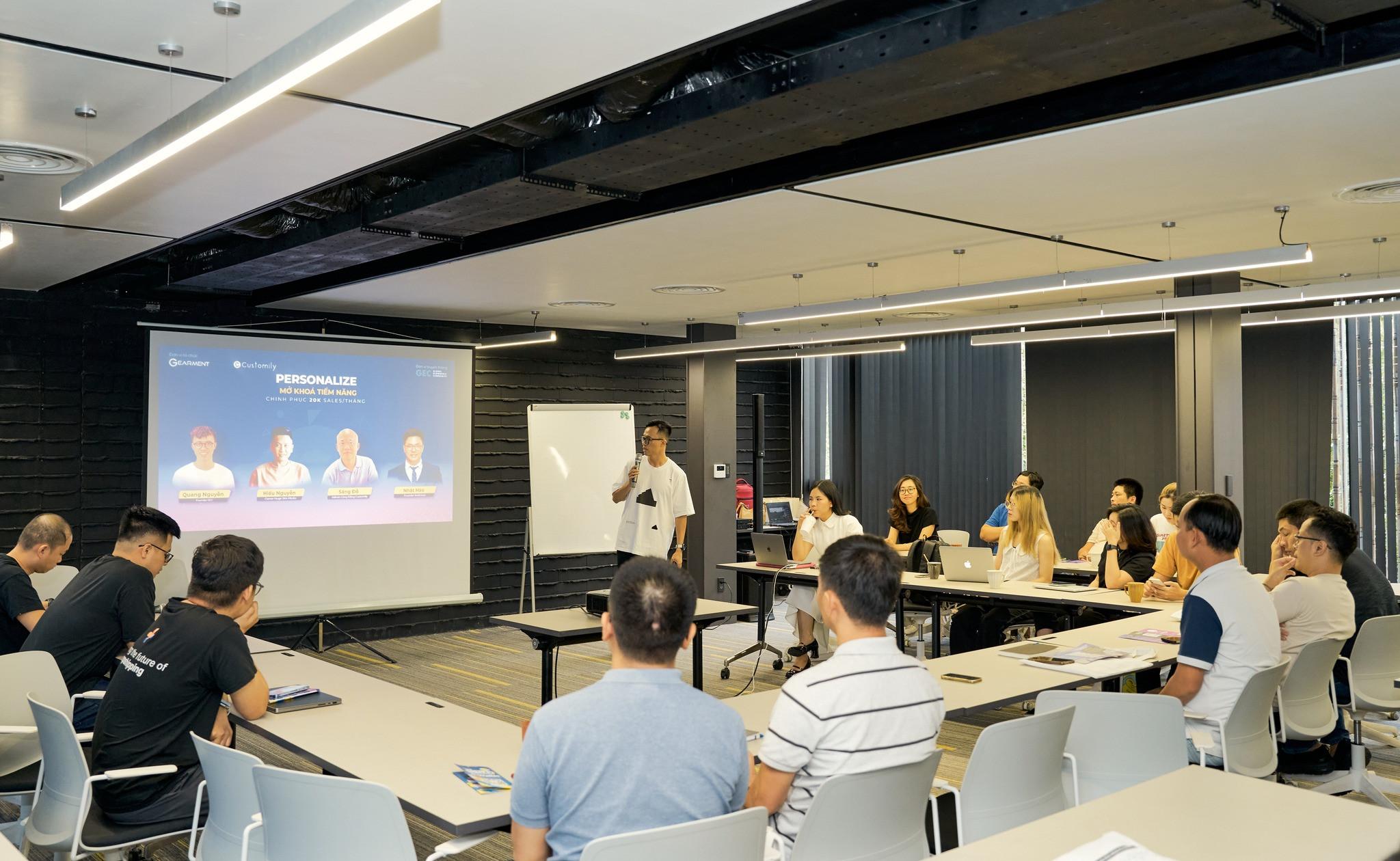 CEO Quang Nguyễn thường xuyên tham gia chia sẻ tại các sự kiện thuộc lĩnh vực global eCommerce